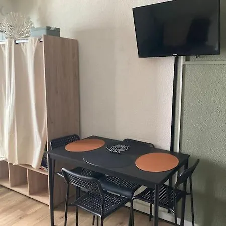 Studio-wifi,draps,clim Fixe,parking Prive شقة سُت