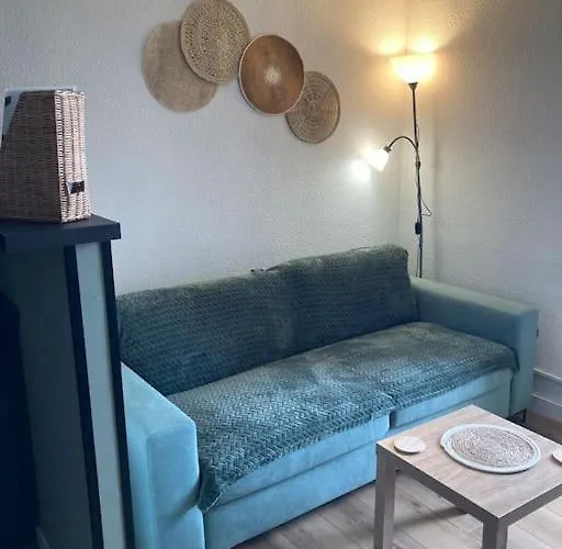 Studio-wifi,draps,clim Fixe,parking Prive Sète